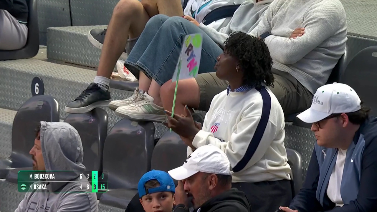 大坂直美焦点对战，费德勒与60激战加拿大队分钟，持续失利胜负难料！赛场气氛高涨的简单介绍